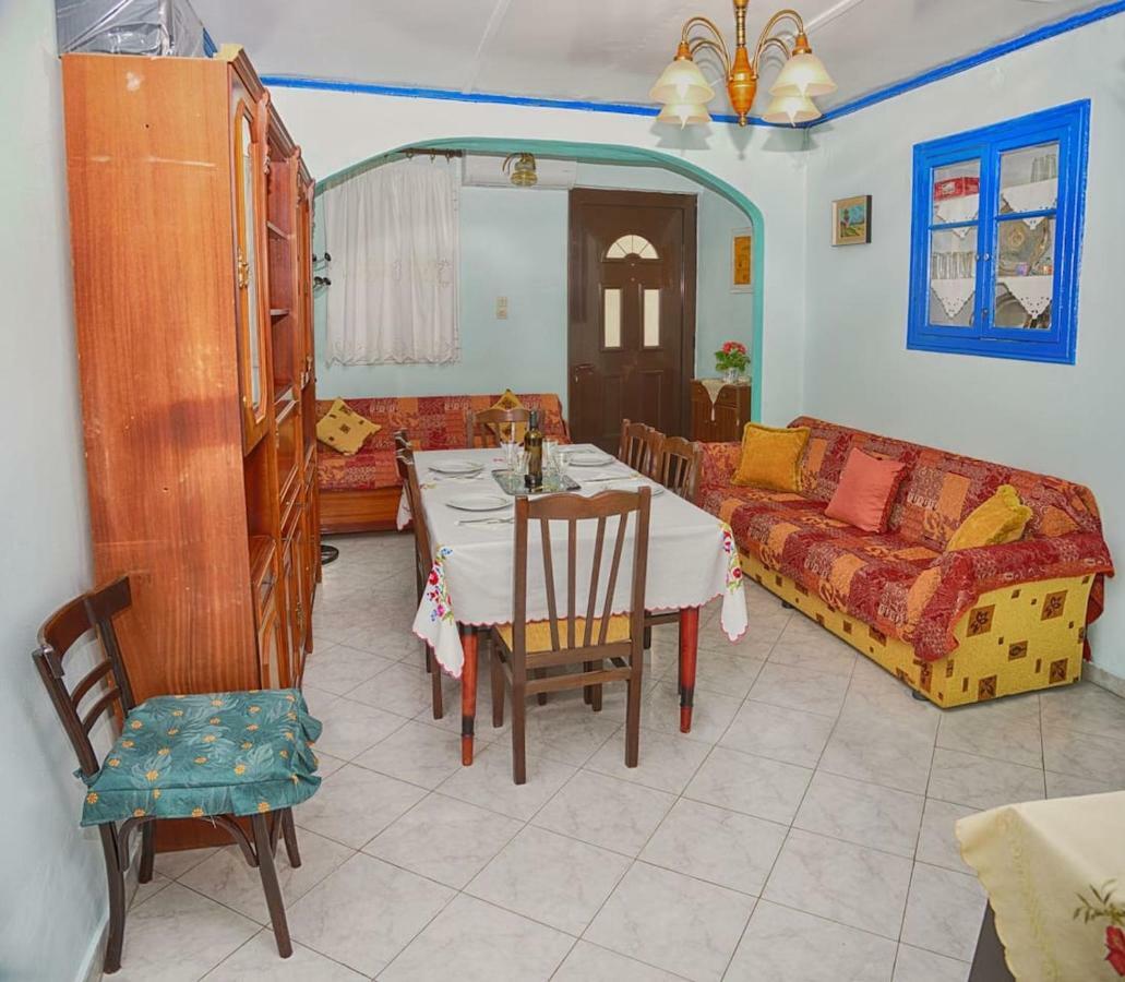הוילה Chlomos Eleni'S House מראה חיצוני תמונה